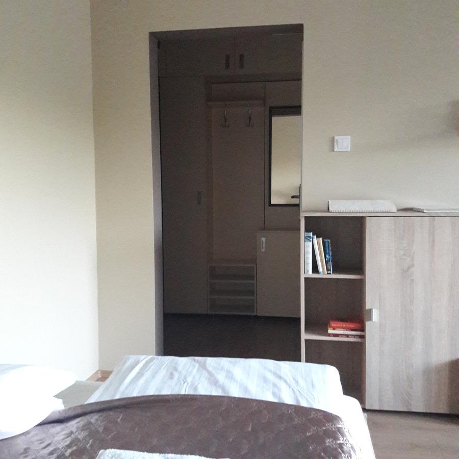 Studio 18 Apartman Kazincbarcika Eksteriør billede